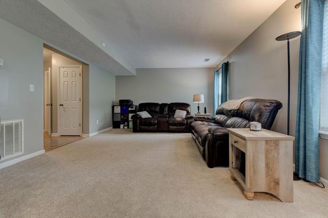 126 River Run Court, Georgetown, KY 40324