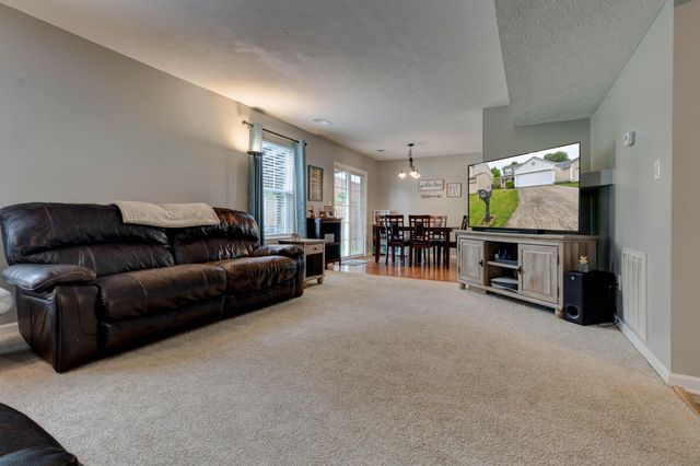 126 River Run Court, Georgetown, KY 40324