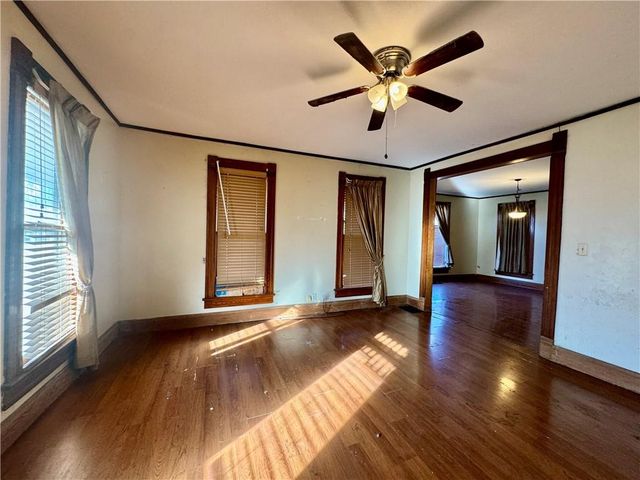 601 E 4TH Street, Maryville, MO 64468