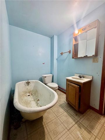 601 E 4TH Street, Maryville, MO 64468