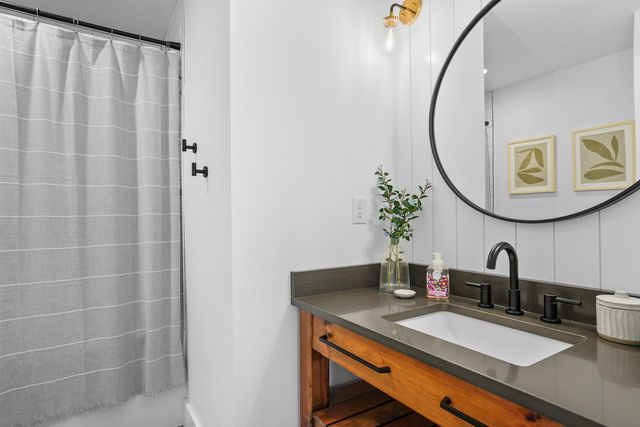 780 Ashby Road, New Ipswich, NH 03071