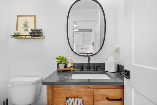 780 Ashby Road, New Ipswich, NH 03071