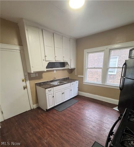 3467 E 145, Cleveland, OH 44120