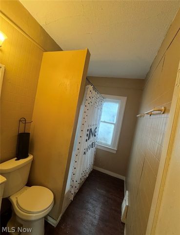 3467 E 145, Cleveland, OH 44120