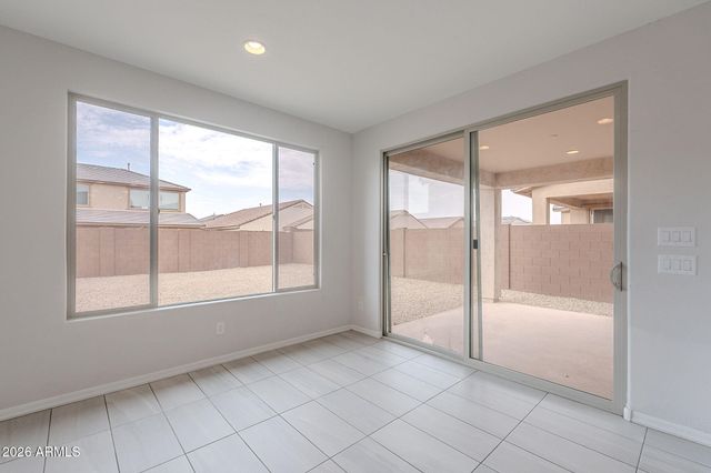 6746 W WINSTON Drive, Laveen, AZ 85339