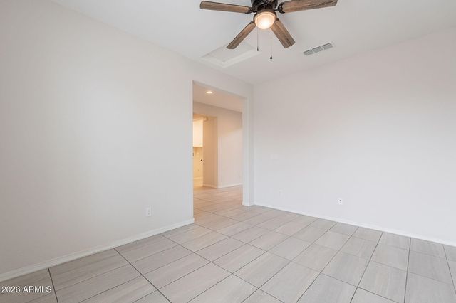 6746 W WINSTON Drive, Laveen, AZ 85339