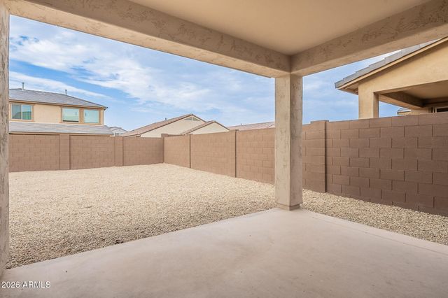 6746 W WINSTON Drive, Laveen, AZ 85339