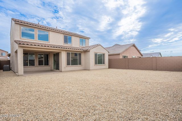 6746 W WINSTON Drive, Laveen, AZ 85339