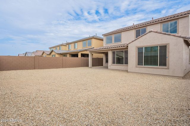 6746 W WINSTON Drive, Laveen, AZ 85339