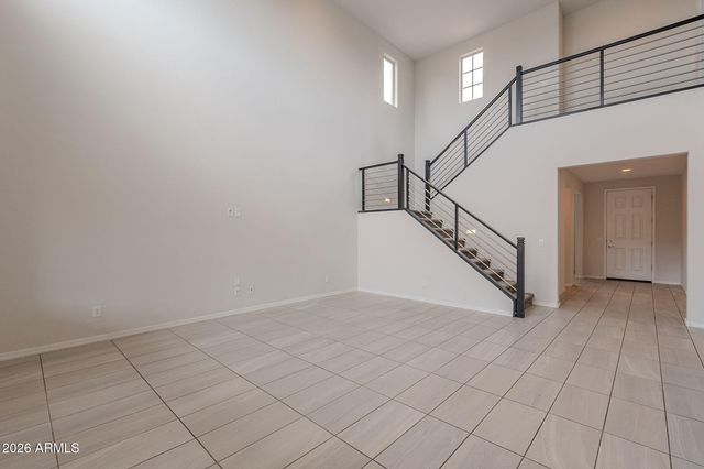 6746 W WINSTON Drive, Laveen, AZ 85339