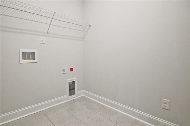 625 Moorhen Way, Loganville, GA 30052