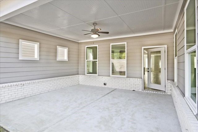 625 Moorhen Way, Loganville, GA 30052