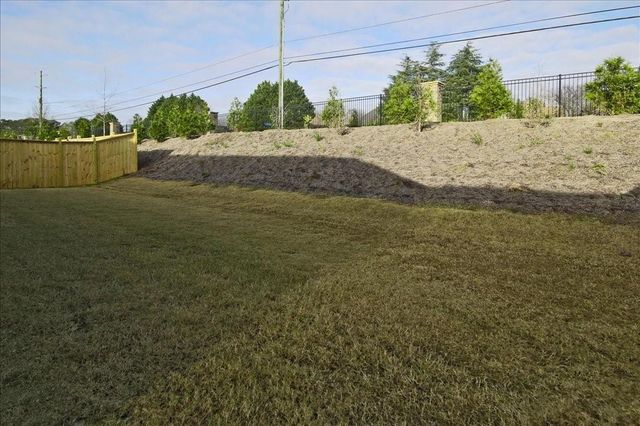 625 Moorhen Way, Loganville, GA 30052