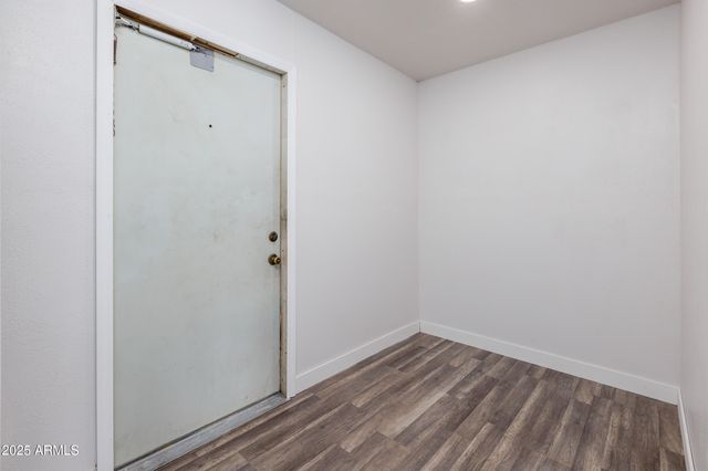 2936 W MICHELLE Drive, Phoenix, AZ 85053