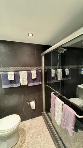 5700 Collins Ave 11B, Miami Beach, FL 33140