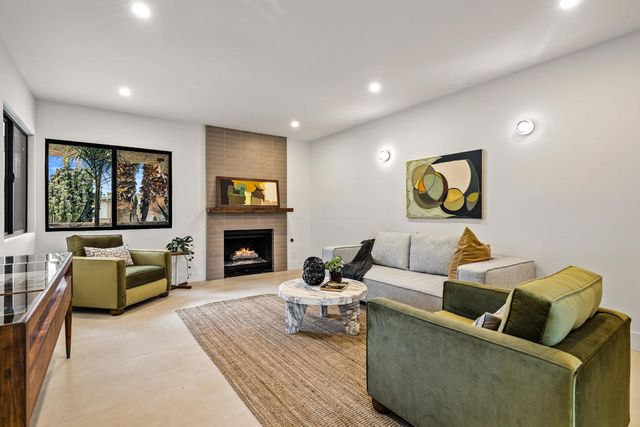 1597 E Sierra Way, Palm Springs, CA 92264
