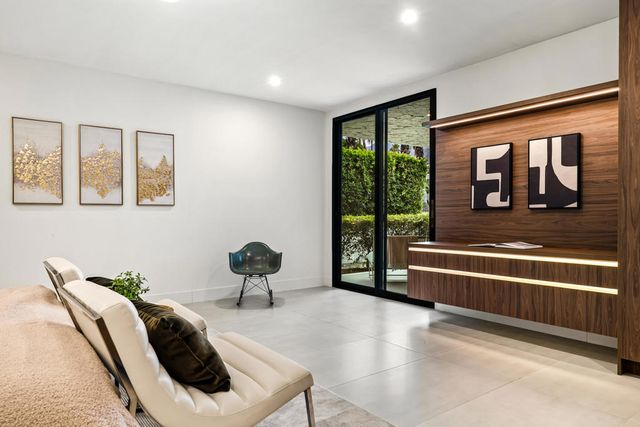 1597 E Sierra Way, Palm Springs, CA 92264