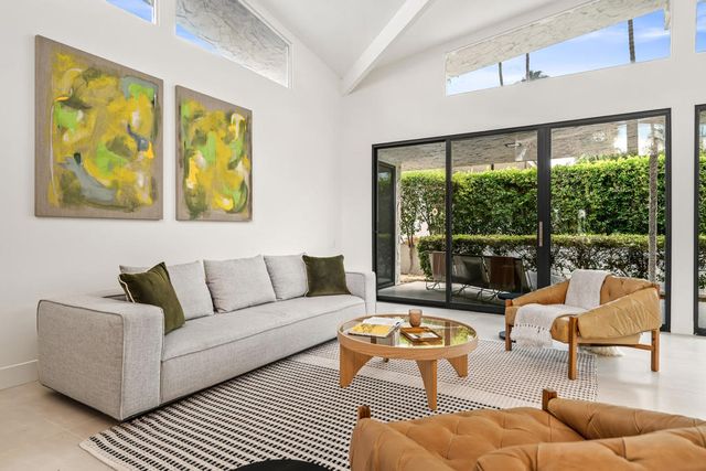 1597 E Sierra Way, Palm Springs, CA 92264