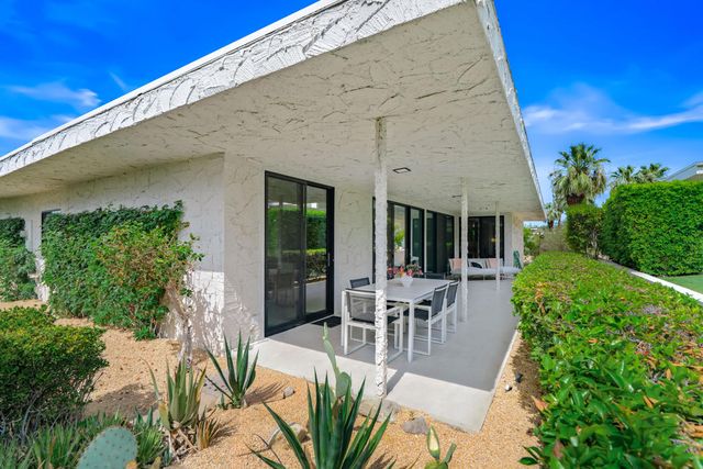 1597 E Sierra Way, Palm Springs, CA 92264