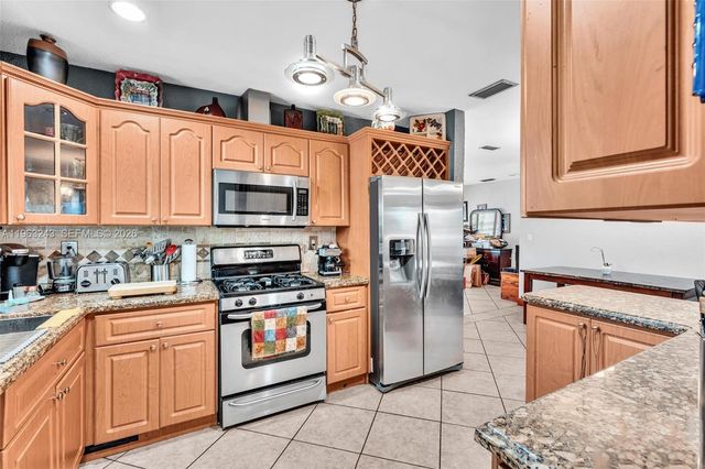 14902 SW 297th Ter, Homestead, FL 33033