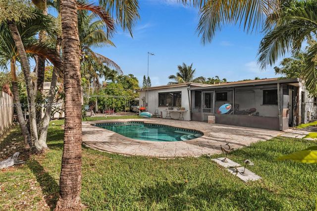 14902 SW 297th Ter, Homestead, FL 33033