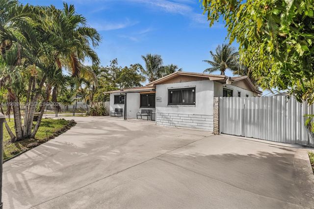 14902 SW 297th Ter, Homestead, FL 33033