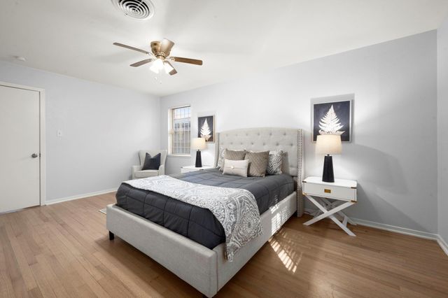 4326 Akard Street, Houston, TX 77047