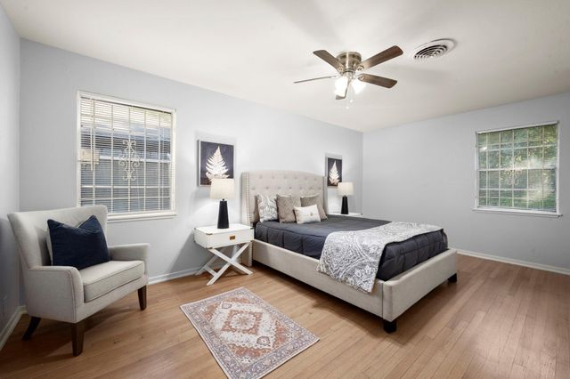 4326 Akard Street, Houston, TX 77047