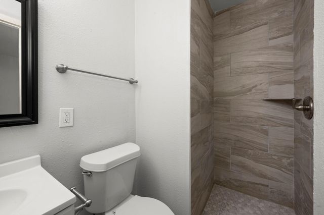 4326 Akard Street, Houston, TX 77047