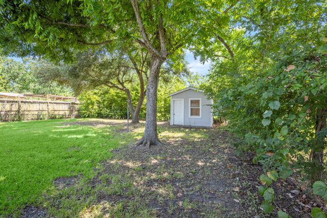 4326 Akard Street, Houston, TX 77047