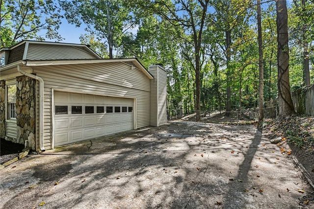 201 Hunting Creek Drive, Marietta, GA 30068