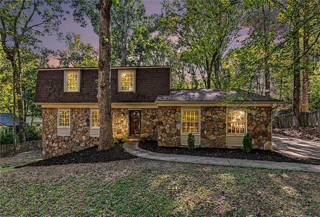 201 Hunting Creek Drive, Marietta, GA 30068