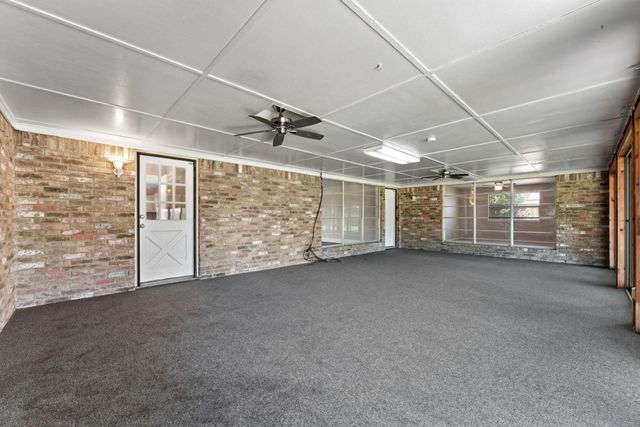 18 Panorama Drive, Conroe, TX 77304