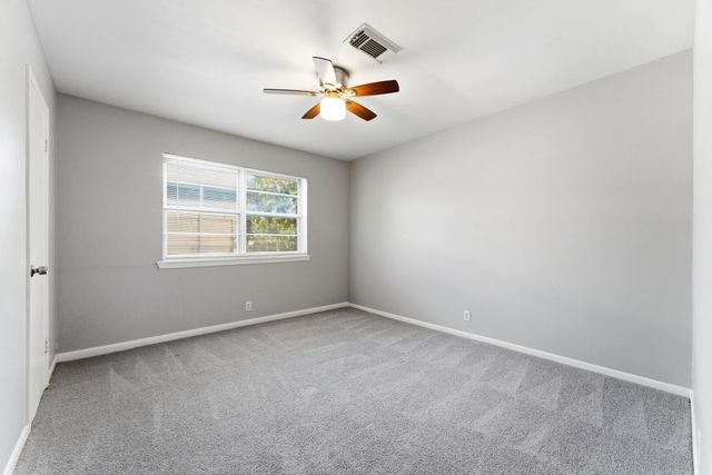 18 Panorama Drive, Conroe, TX 77304