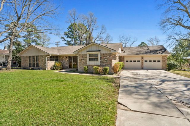 18 Panorama Drive, Conroe, TX 77304