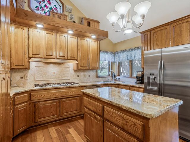 124 Mountain Oak Ct, Folsom, CA 95630