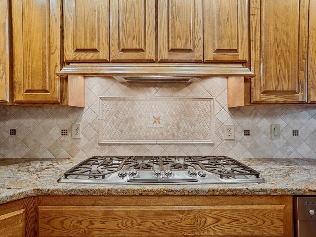 124 Mountain Oak Ct, Folsom, CA 95630