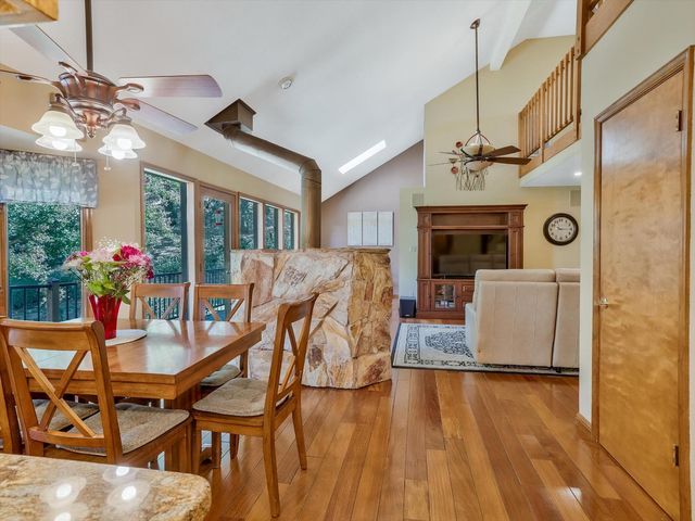 124 Mountain Oak Ct, Folsom, CA 95630