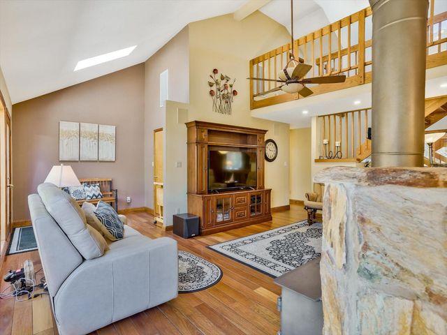 124 Mountain Oak Ct, Folsom, CA 95630