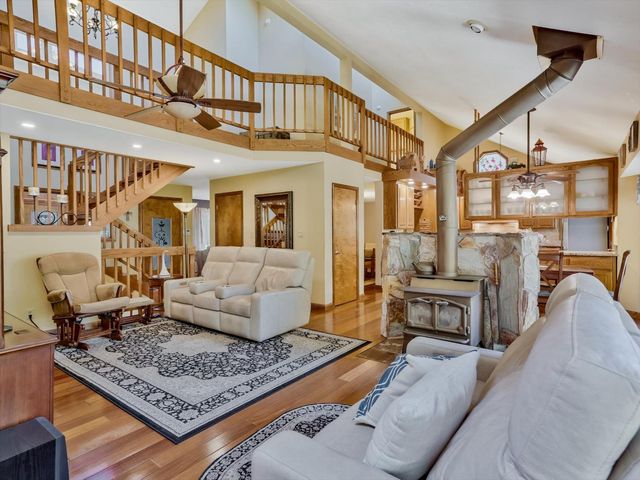 124 Mountain Oak Ct, Folsom, CA 95630