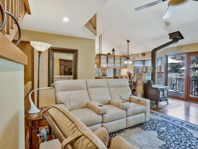 124 Mountain Oak Ct, Folsom, CA 95630