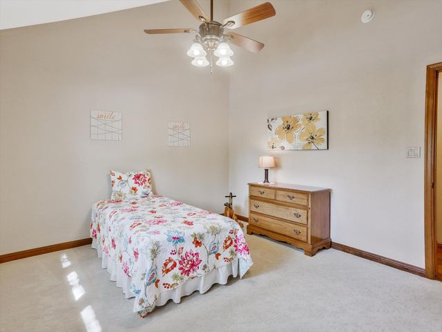 124 Mountain Oak Ct, Folsom, CA 95630