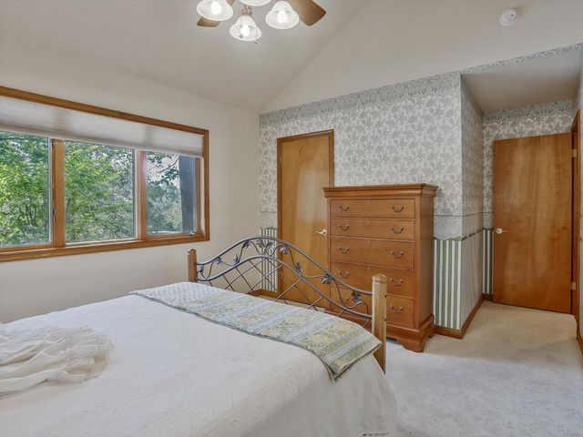 124 Mountain Oak Ct, Folsom, CA 95630