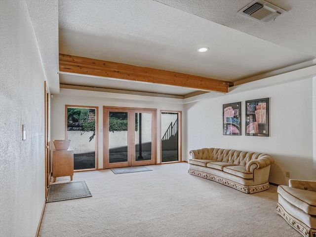 124 Mountain Oak Ct, Folsom, CA 95630