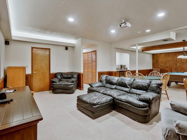 124 Mountain Oak Ct, Folsom, CA 95630