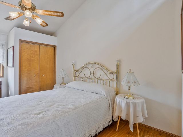 124 Mountain Oak Ct, Folsom, CA 95630