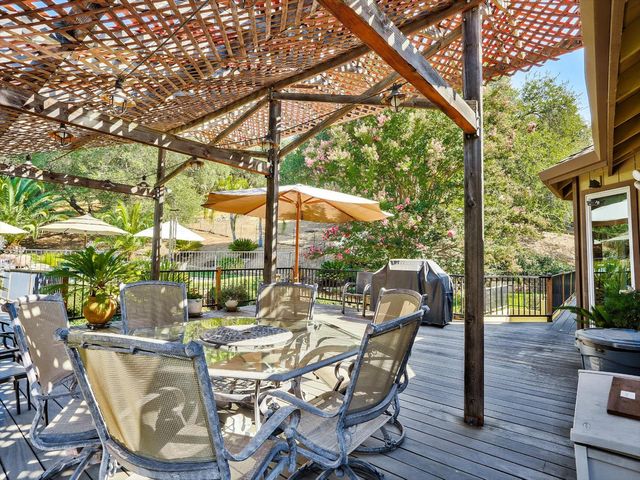 124 Mountain Oak Ct, Folsom, CA 95630