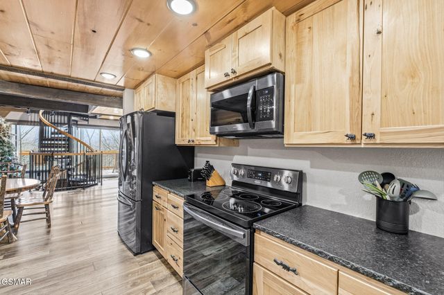 1508 Zurich Road, Gatlinburg, TN 37738