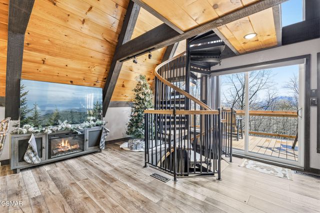 1508 Zurich Road, Gatlinburg, TN 37738