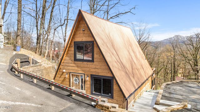 1508 Zurich Road, Gatlinburg, TN 37738